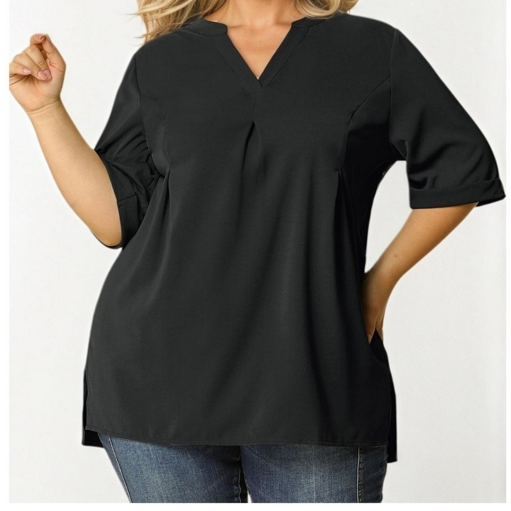 Agnes Orinda Black Short Sleeve V Neck Tunic Top. NWT